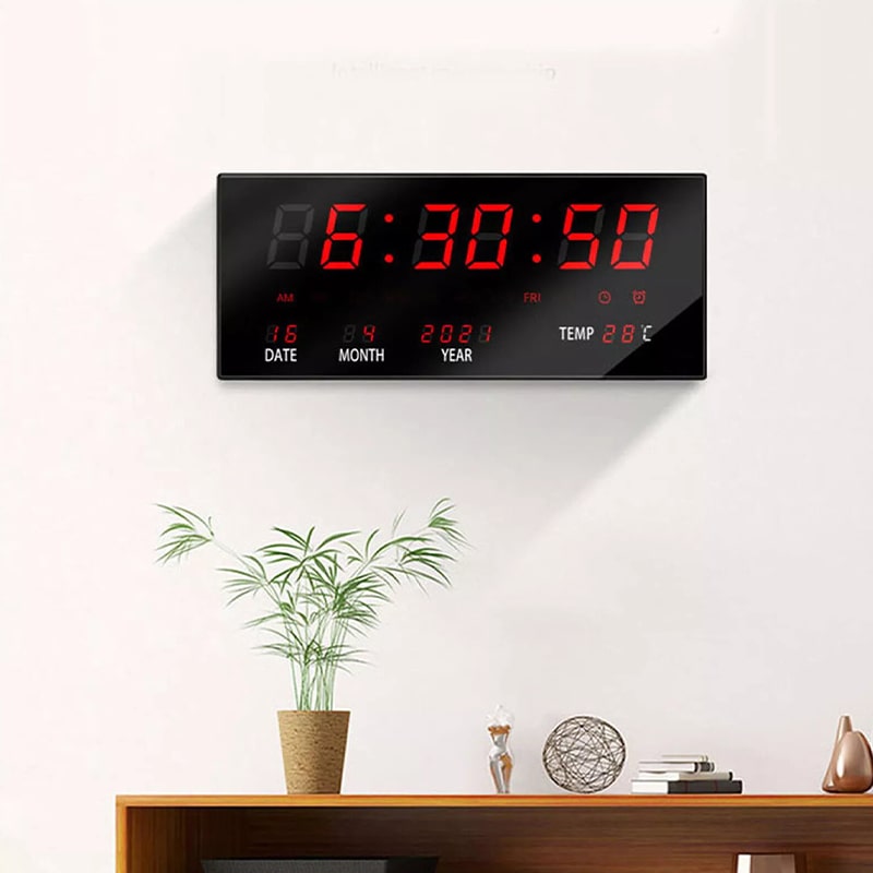 Digitalni zidni LED sat sa kalendarom
