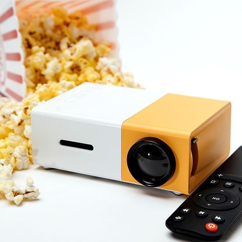 Mini kućni TV kino projektor